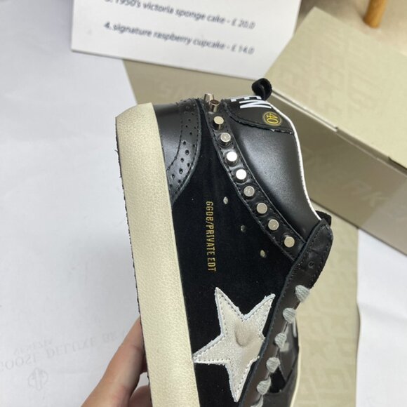 Golden Goose White & Black Sneaker - Picture 7 of 9